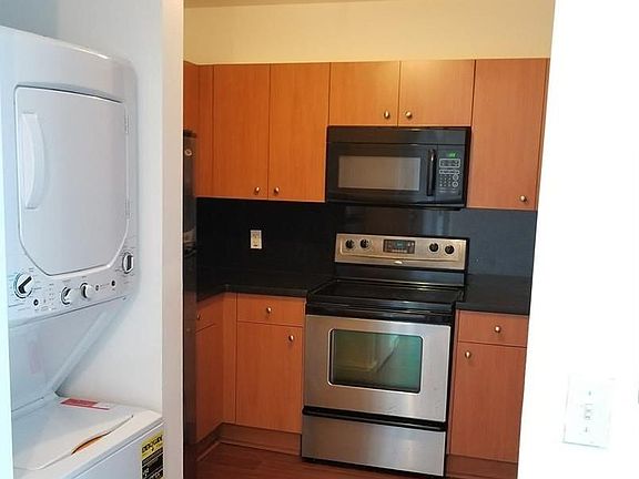 2nd image of 2200 NE 4th Ave APT 902