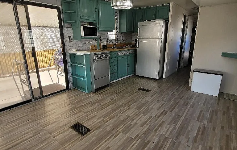 4220 E Main St #5 — Photo 3