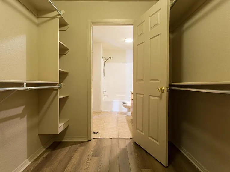 2353 W Skyler Dr — Photo 16