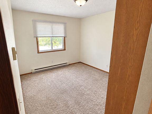 4th image of 3003 20th St S #201