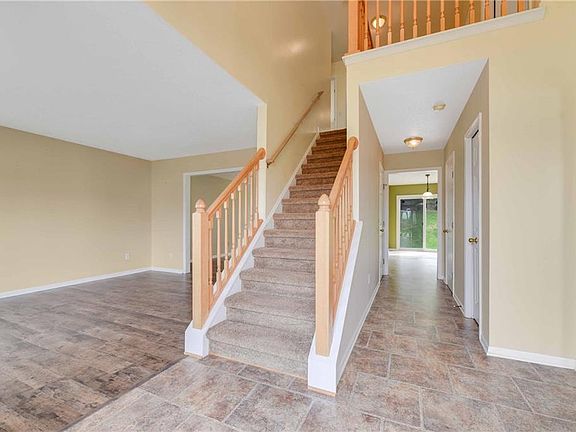 3rd image of 1509 Troon Ave