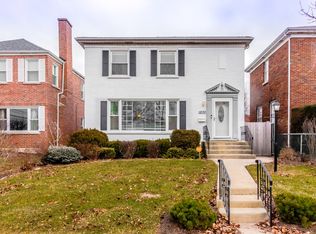 1230 N Euclid Ave, Oak Park, IL 60302