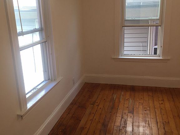 5th image of 130 Cypress St Unit 3