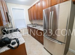 24-30 28th St #3-2, Astoria, NY 11102
