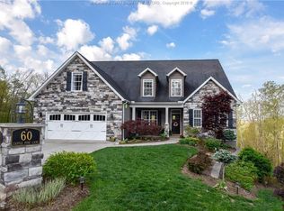 60 Castle Pine Ln, South Charleston, WV 25309