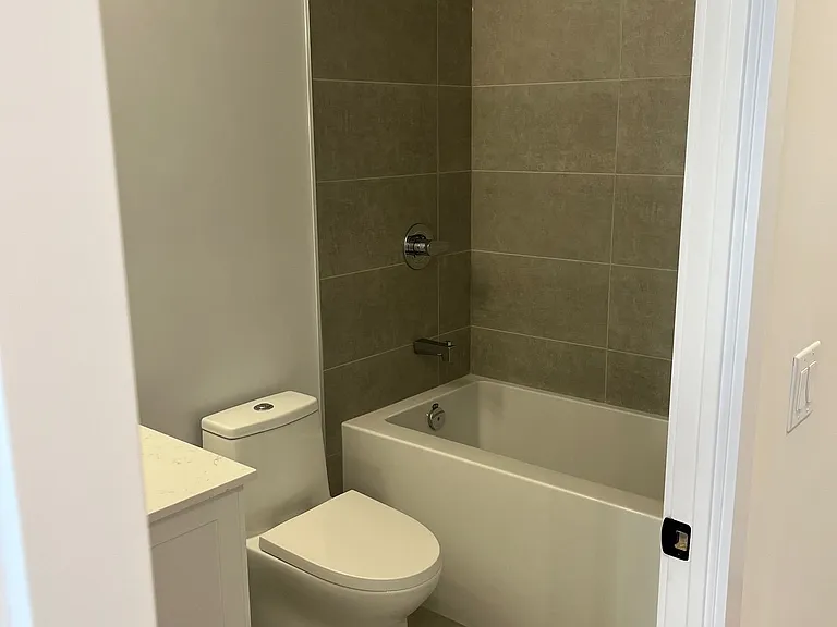 2450 Old Bronte Rd #246 — Photo 4