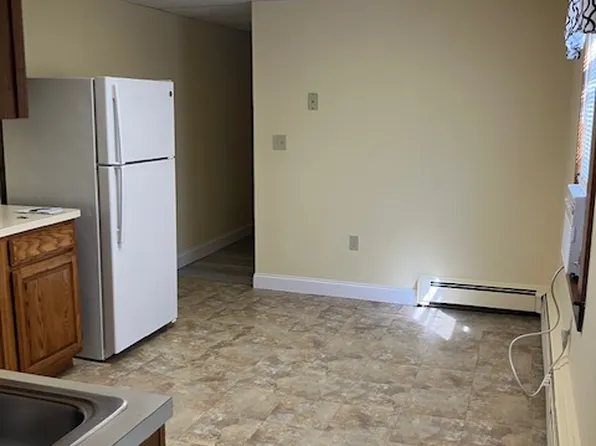 35 Taylor St #35, Waltham, MA 02453