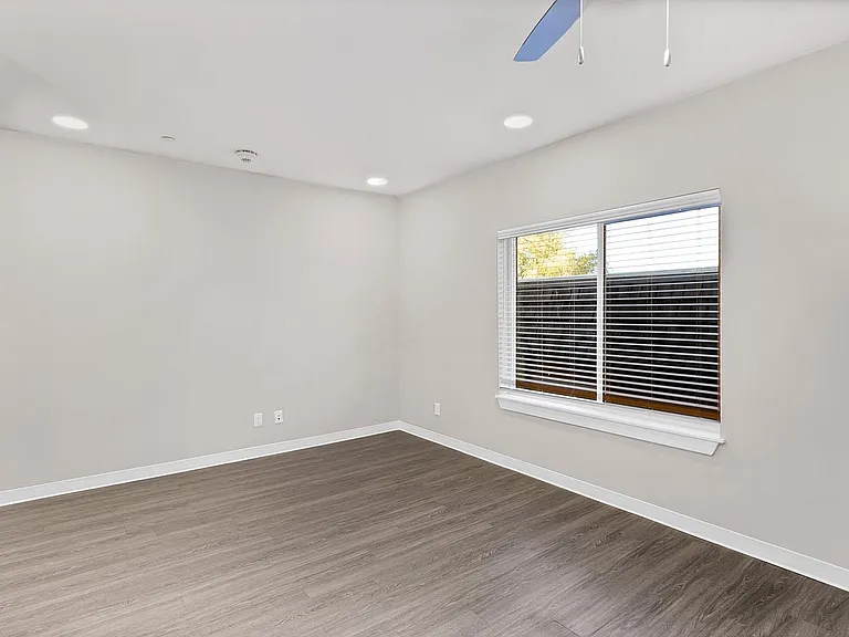 Sanford Flats — Photo 16