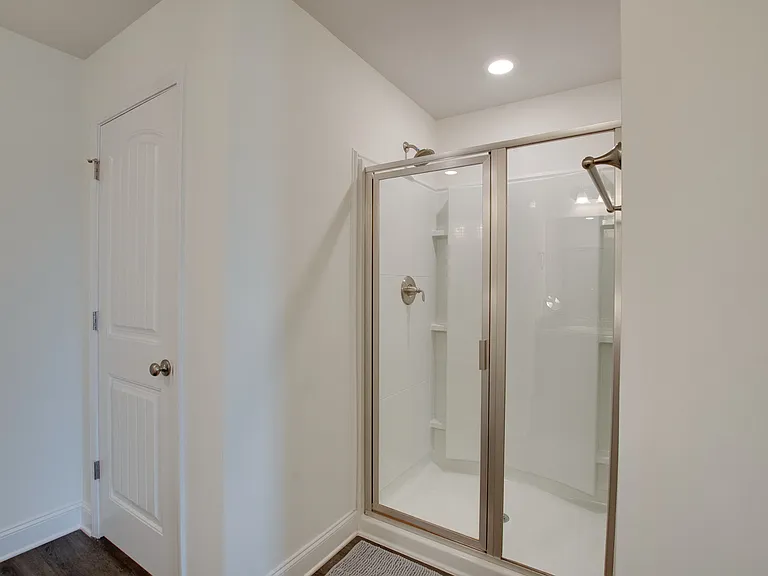 200 Abercorn Dr — Photo 12