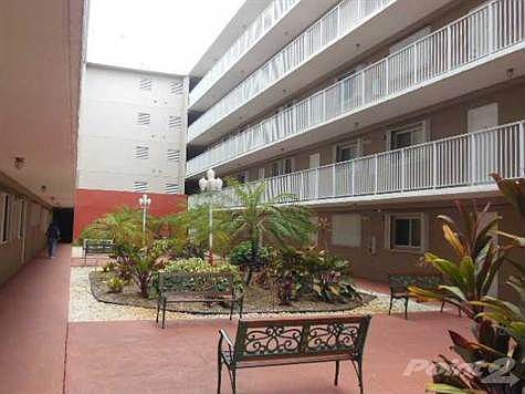 2nd image of 600 NW 32nd Pl APT 106