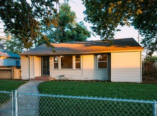 4854 E McKenzie Ave, Fresno, CA 93727