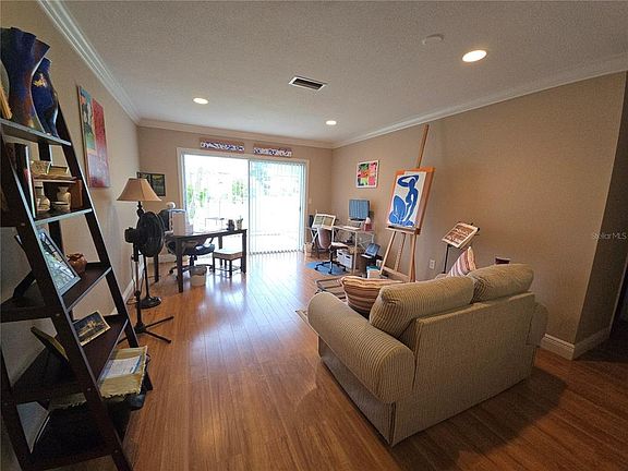 3rd image of 5064 LIVE OAK CIR #5064