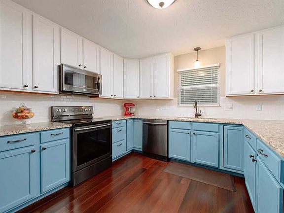 5th image of 6474 Ashdale Ct