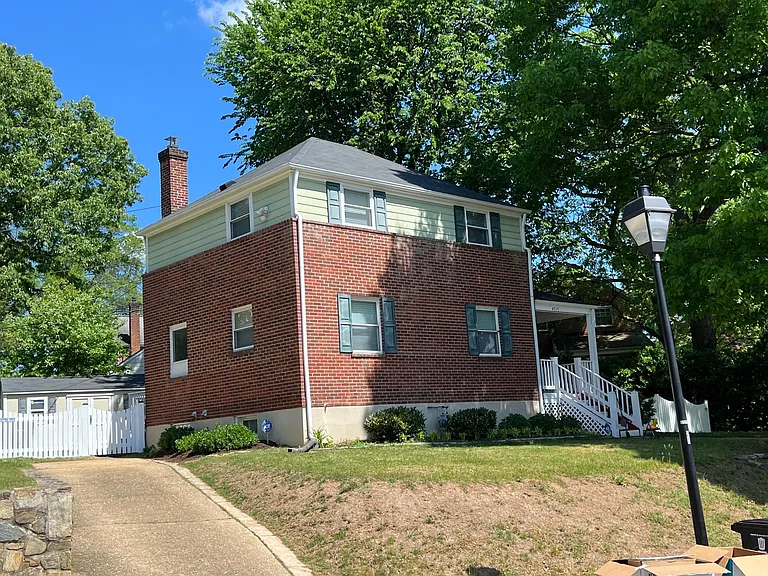 4717 Arlington Blvd — Photo 1