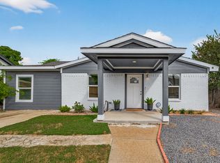 1119 Panama St, Houston, TX 77009