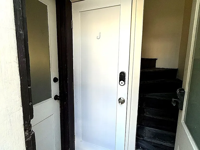 1715 & 1717 N Stanton St — Photo 2