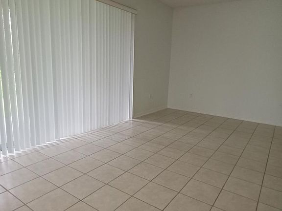 4th image of 9489 Candice Ct