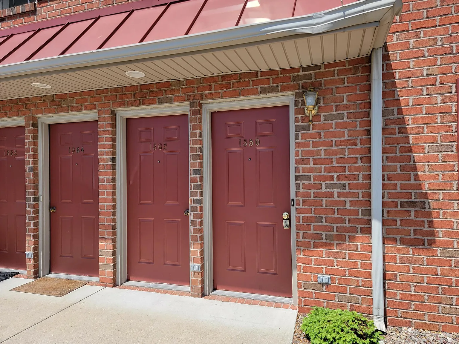 2 bed, $1,495 — Photo 2