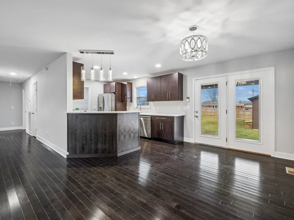 106 Norris Dr, Clarksville, TN 37042