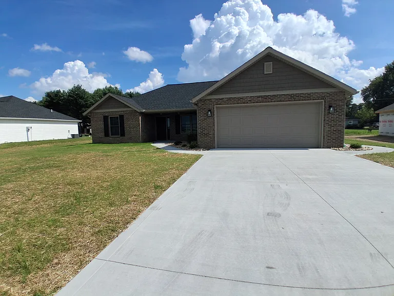 1453 W Todd Ln — Photo 9