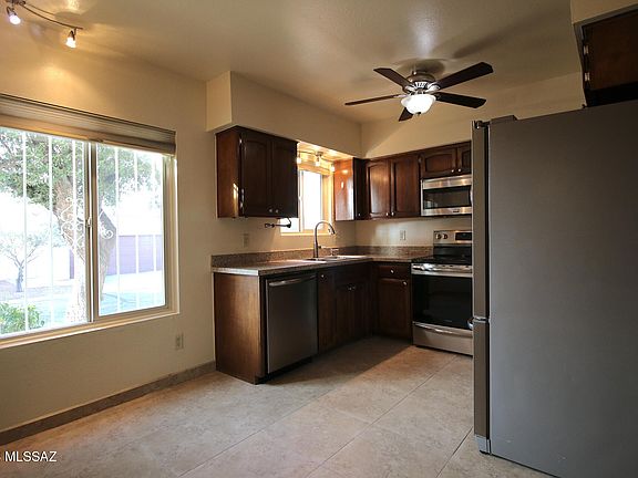 2nd image of 7649 E Helen St