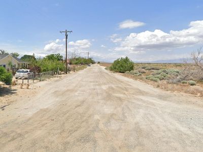 97th St W, Lancaster, CA, 93536