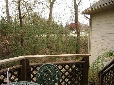 4th image of 7100 Oakley Park