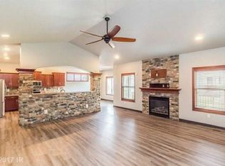 360 S Huston Dr, West Des Moines, IA 50266