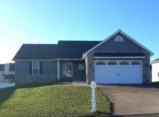 110 Quail Creek Dr, Wright City, MO 63390
