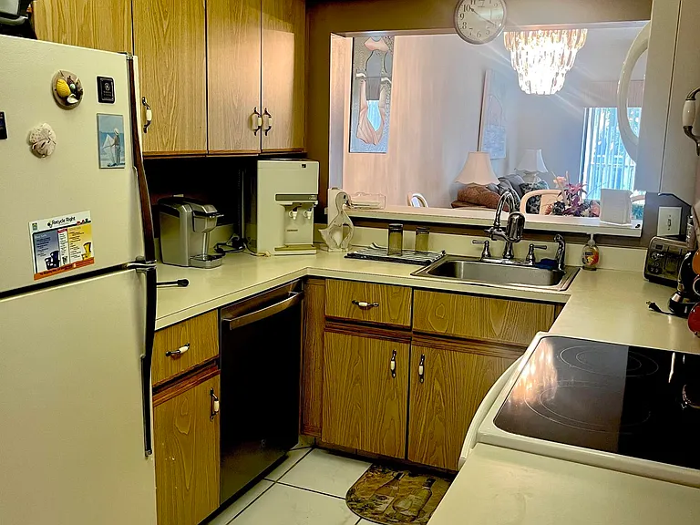 7831 Willow Spring Dr #524 — Photo 22