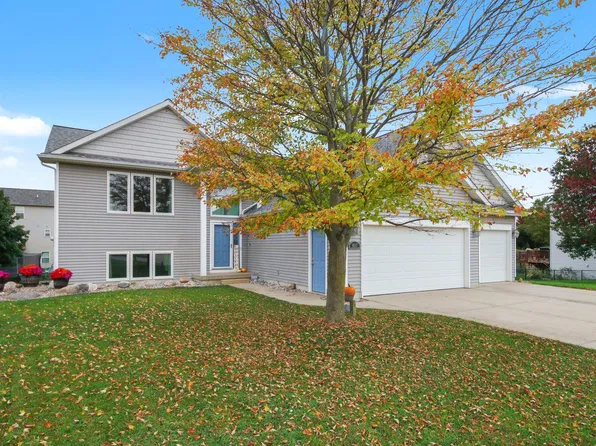 6187 Sheldon Dr, Hudsonville, MI 49426