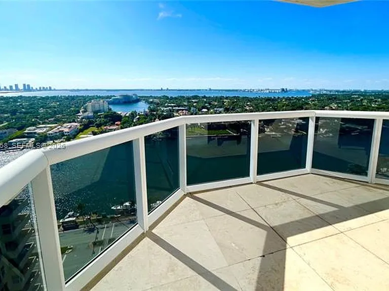 4775 Collins Avenue Cu #2305 — Photo 1