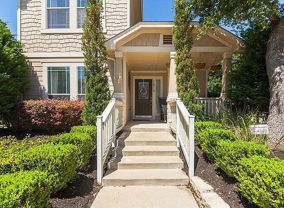 2nd image of 1616 Corn Hill Ln