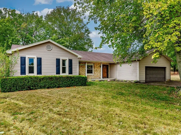 3689 Jacksonburg Rd, Hamilton, OH 45011