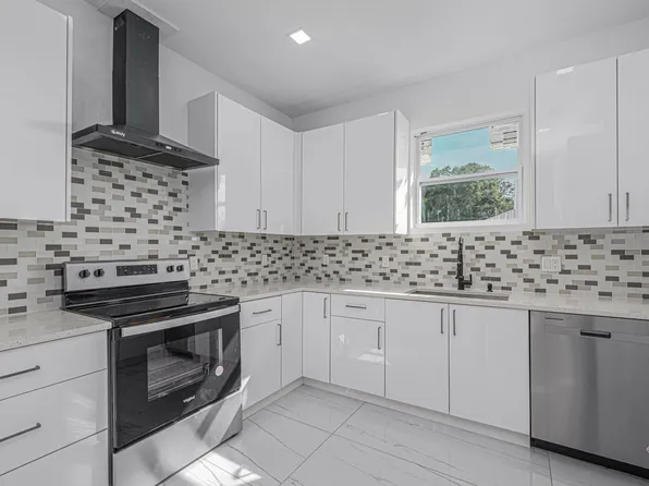 5312 Deleon Avenue, Fort Pierce, FL 34951