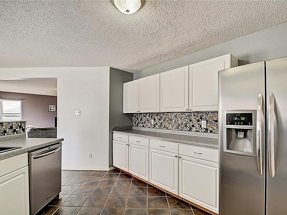 3rd image of 3314 Capsella Ln
