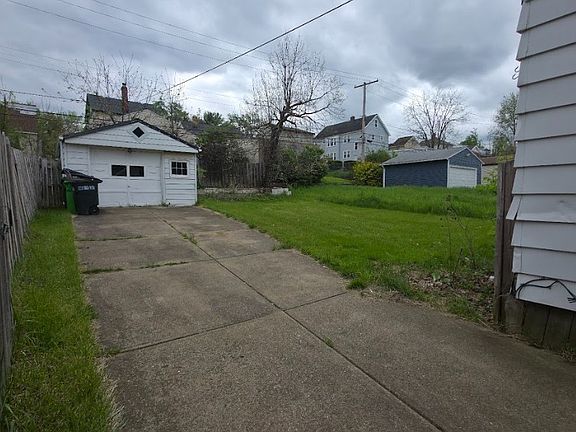 2nd image of 4935 E 86th St