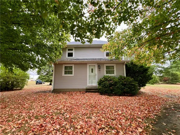 320 N Main St, Gifford, IL 61847