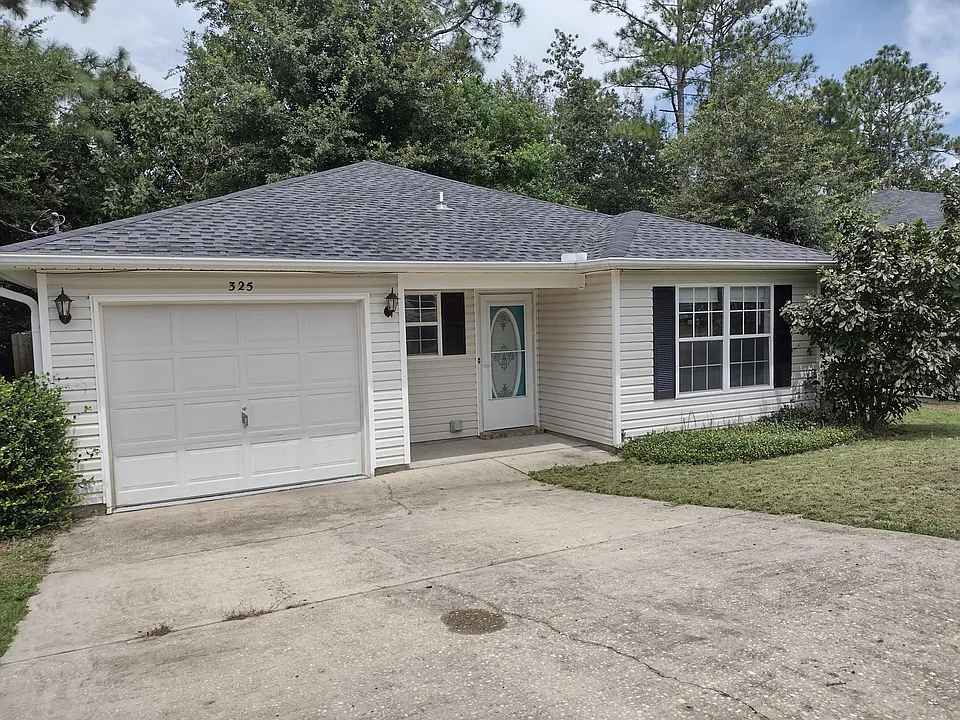 325 Apple Dr