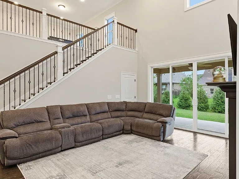 790 Fontwell Ln — Photo 19