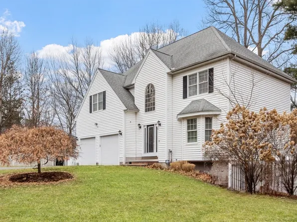 2 Foley Farm Rd, Wilmington, MA 01887