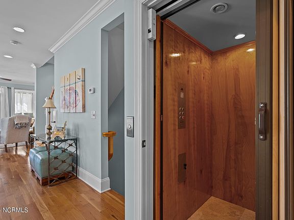 3rd image of 1516 Bowfin Lane Unit 2