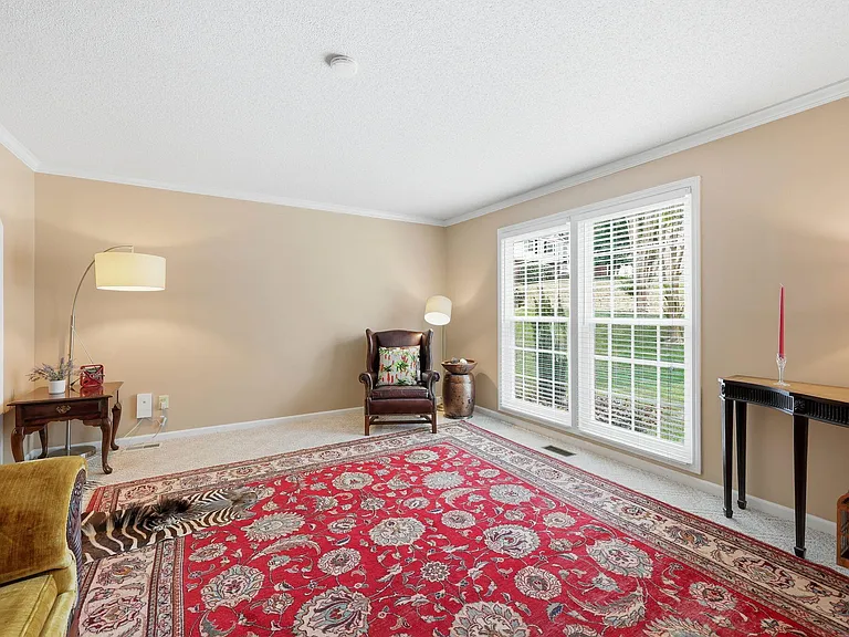 106 Dilworth Ct — Photo 6