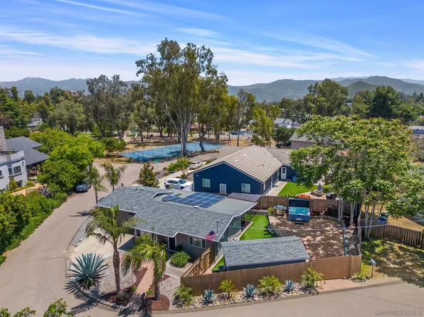 200 Scenic Dr, El Cajon, CA 92021