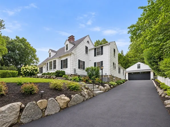 46 Bedford Rd, Lincoln, MA 01773