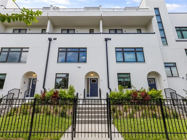 266 Park Lake St #19, Orlando, FL 32803