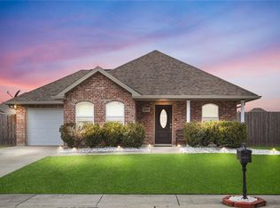 300 Allie Ln, Luling, LA 70070