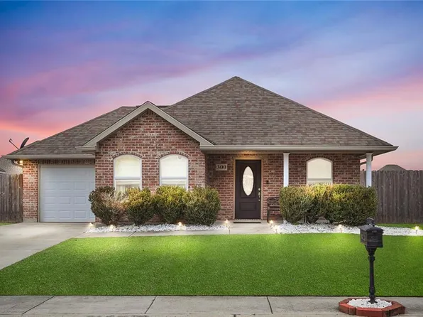 300 Allie Ln, Luling, LA 70070