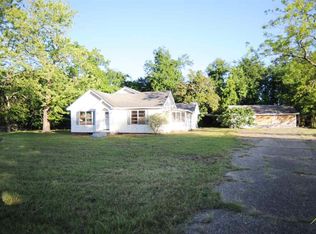 501 E Longview St, Arp, TX 75750