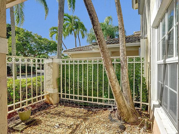 4th image of 2298 NW 171st Terrace